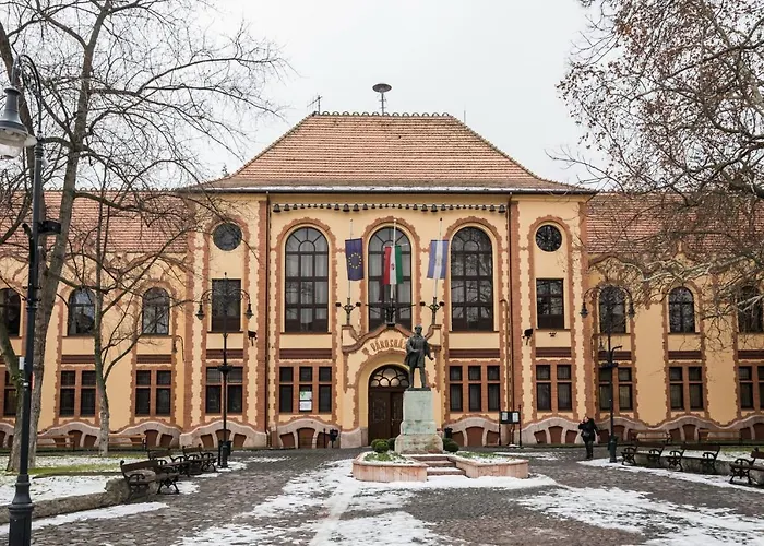 Home- Pesterzsebet * Budapest