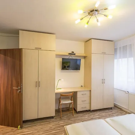 Apartment Home- Pesterzsebet *