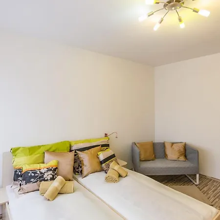 Apartment Home- Pesterzsebet